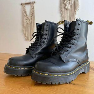 Dr. Martens 1460 BEX Platform, Women’s size 6 FOR SALE FOR @luciaana